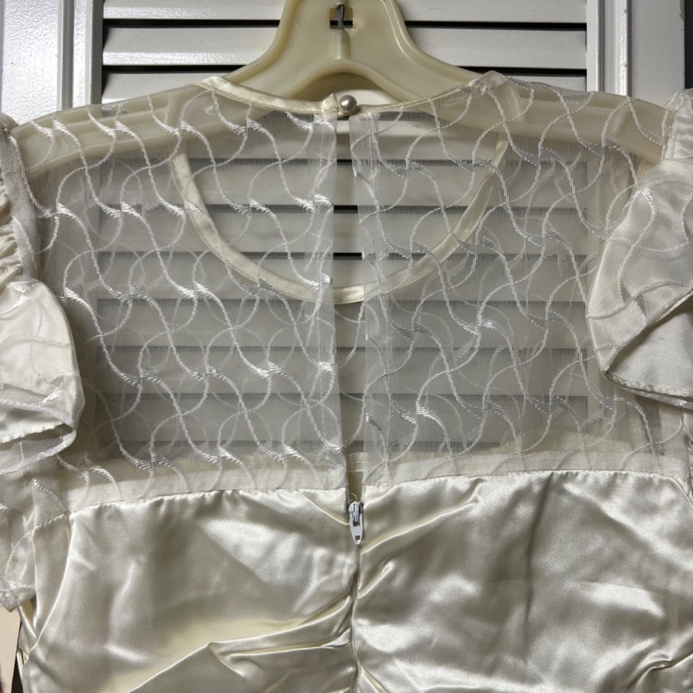 Dress - Picture 11 of 11